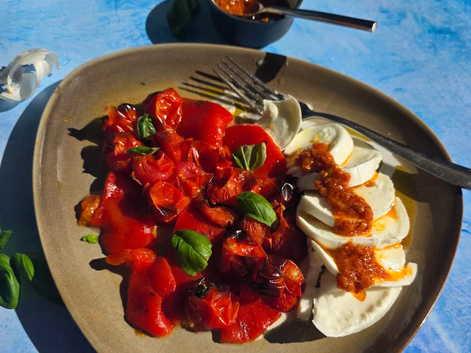 Fine Cheesemakers of Scotland - Buffalo Farm Buffalo Mozzarella and Roasted Tomato